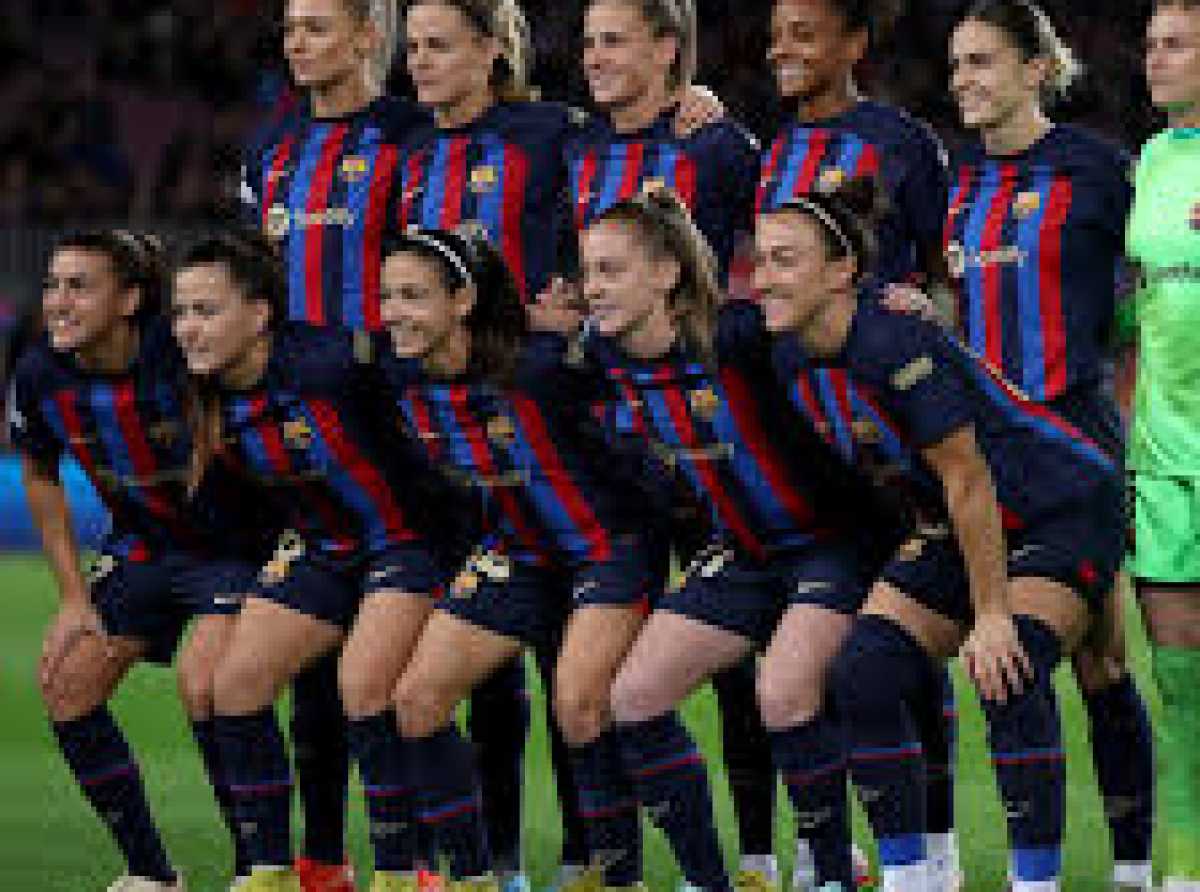 Barcelona hit Real Madrid for six in last-eight tie